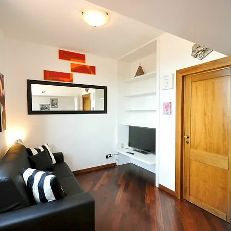 - Colosseum Apartment